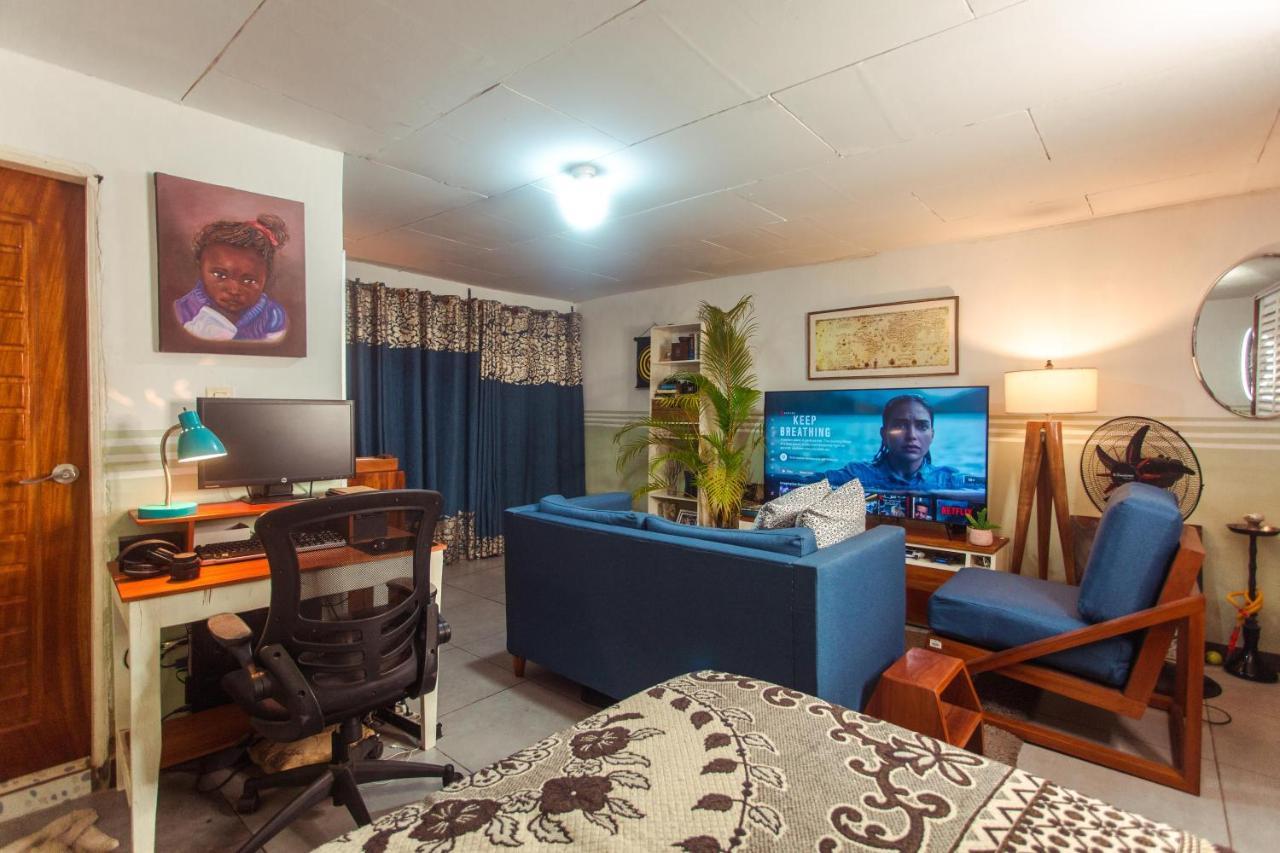 Palm Springs Bed & Breakfast Bed and Breakfast Limbe Exterior foto